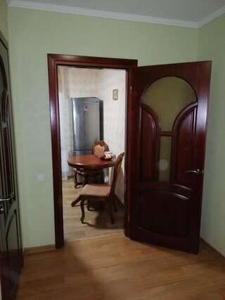 Апартаменты Подолье Зодчих 5 Винница Улучшенный четырехместный номер-23