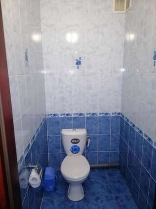 Апартаменты Подолье Зодчих 5 Винница Улучшенный четырехместный номер-27